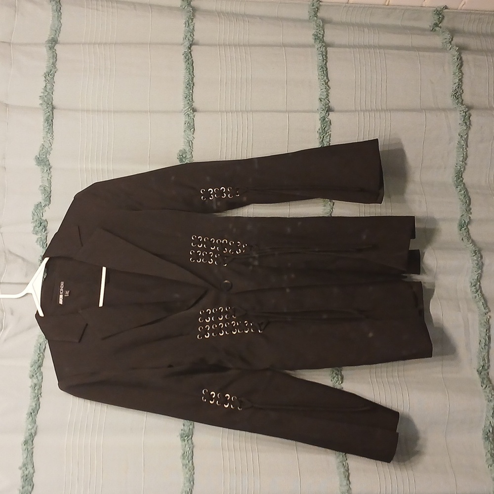 FashionNova black blazer